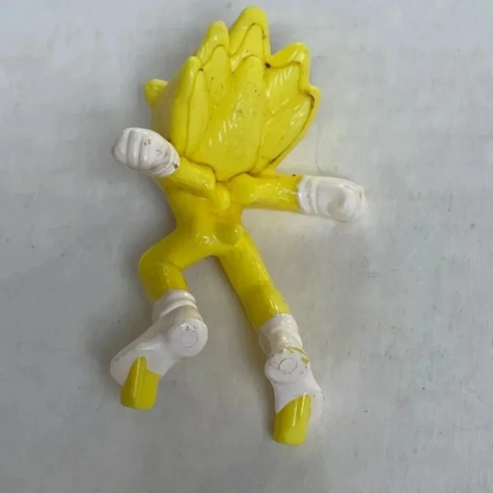 Sonic‎ The Hedgehog Figure Sega Yellow Plastic Kids Toy 3 Inch Action Mini Fun